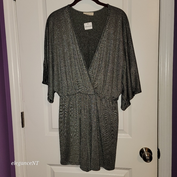 Apricot Lane Silver Shimmer short pant jumpsuit   Sz: M  NWT - Picture 2 of 8